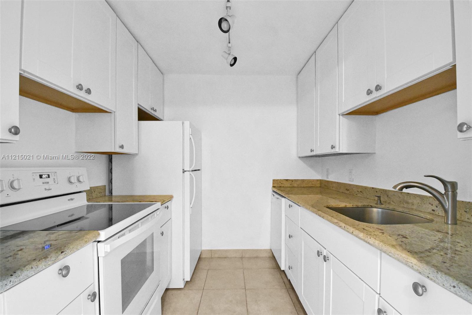 2300 SE 2nd St Unit: 3