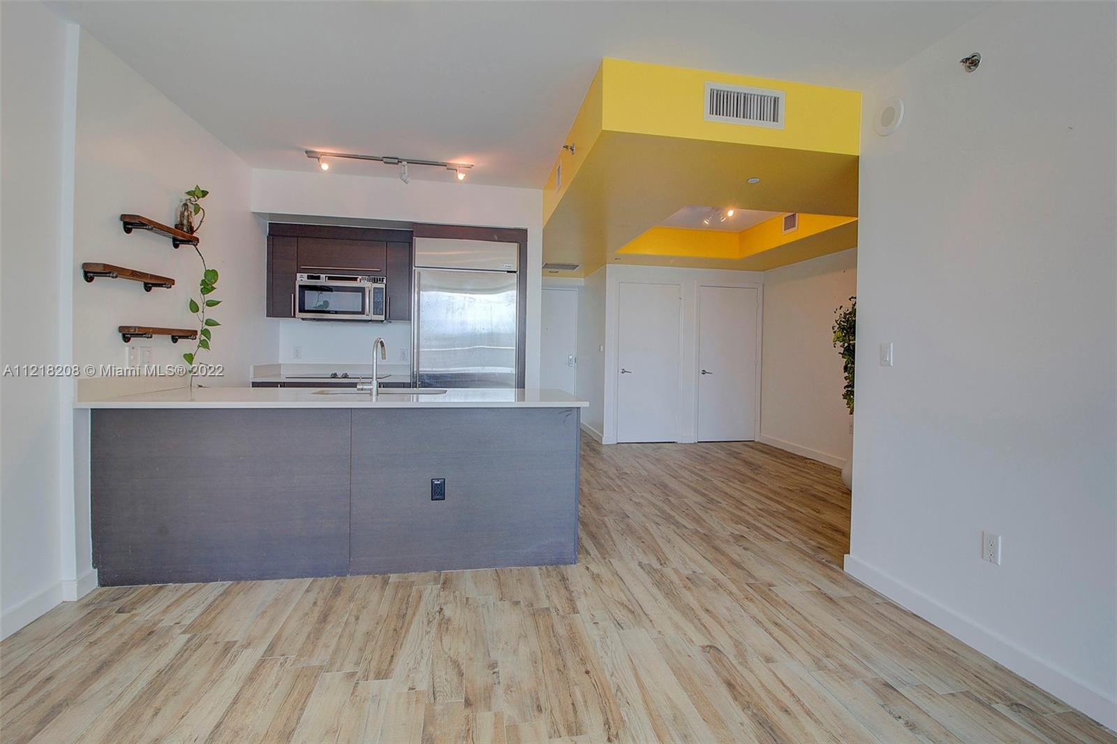 500 Brickell Ave Unit: 1700
