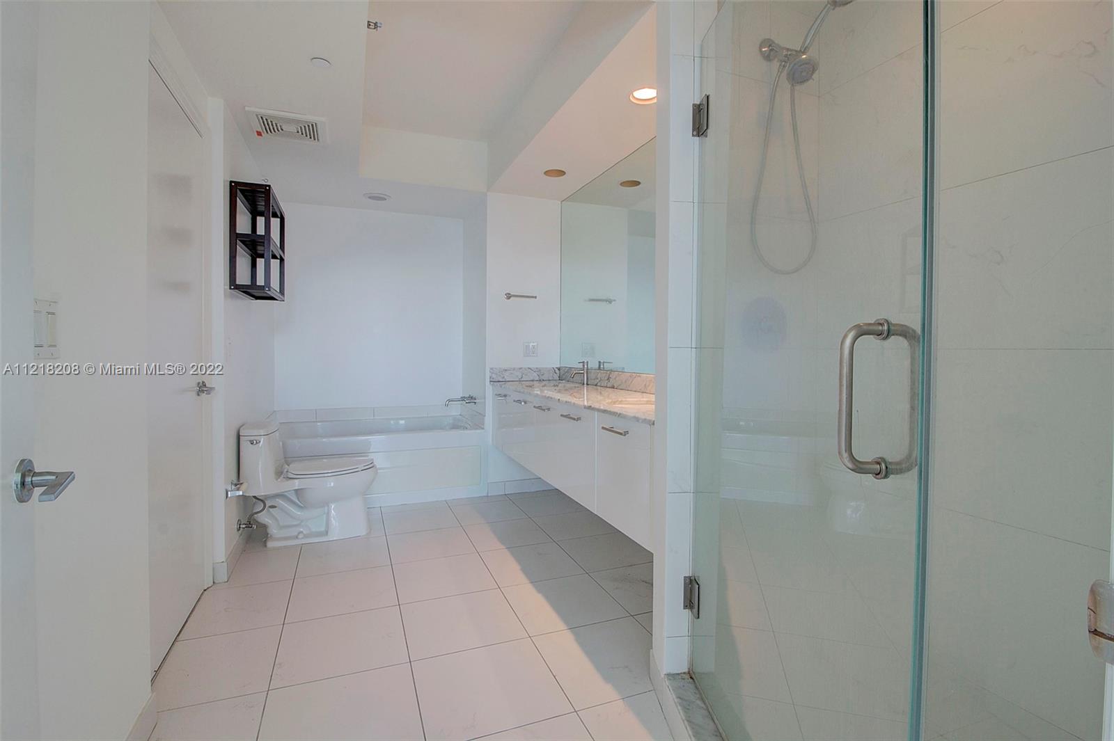 500 Brickell Ave Unit: 1700