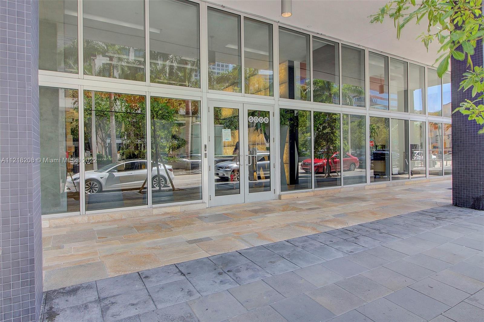 500 Brickell Ave Unit: 1700