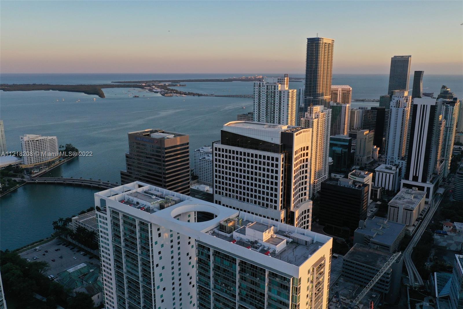 500 Brickell Ave Unit: 1700