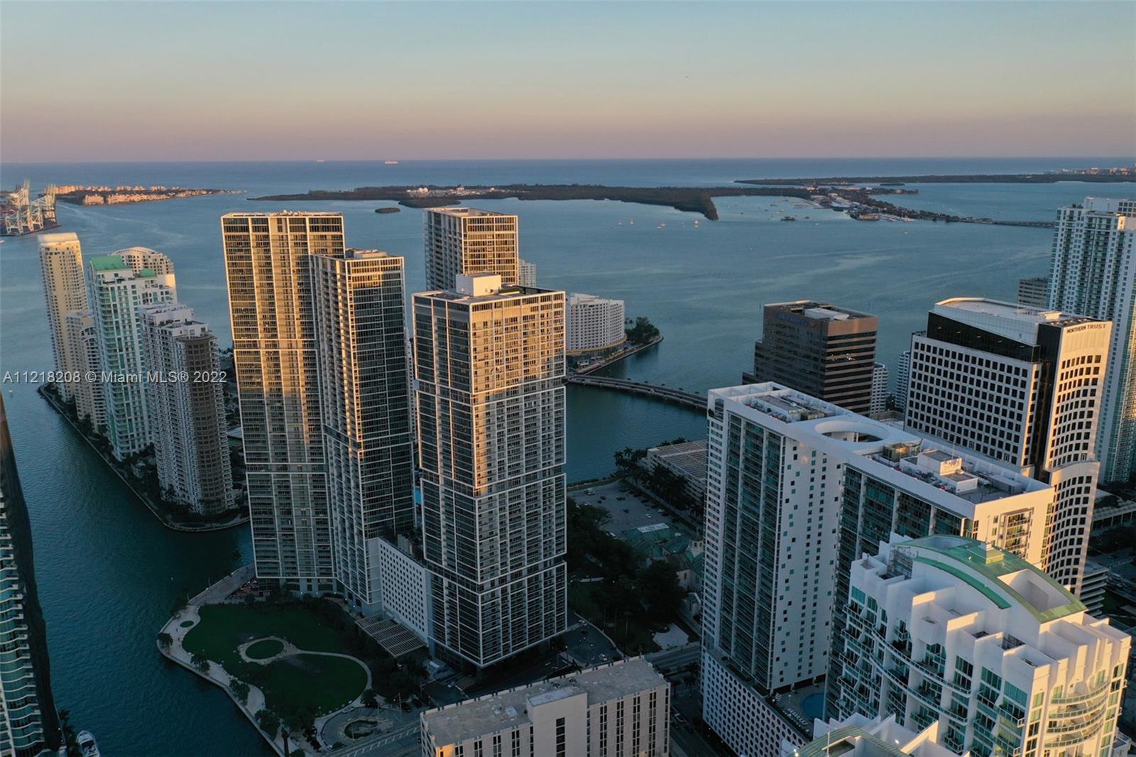 500 Brickell Ave Unit: 1700