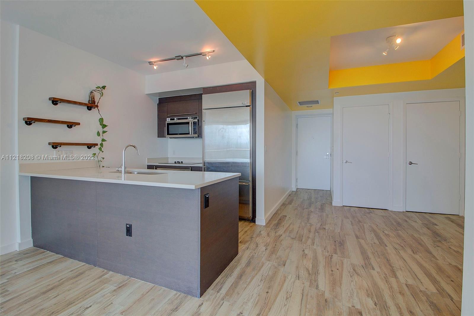 500 Brickell Ave Unit: 1700