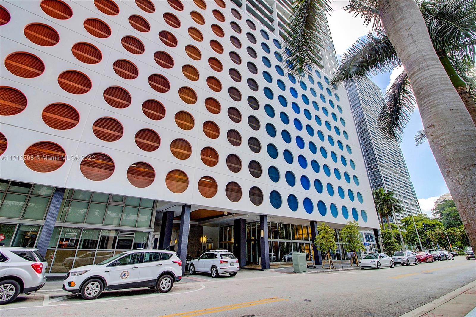 500 Brickell Ave Unit: 1700