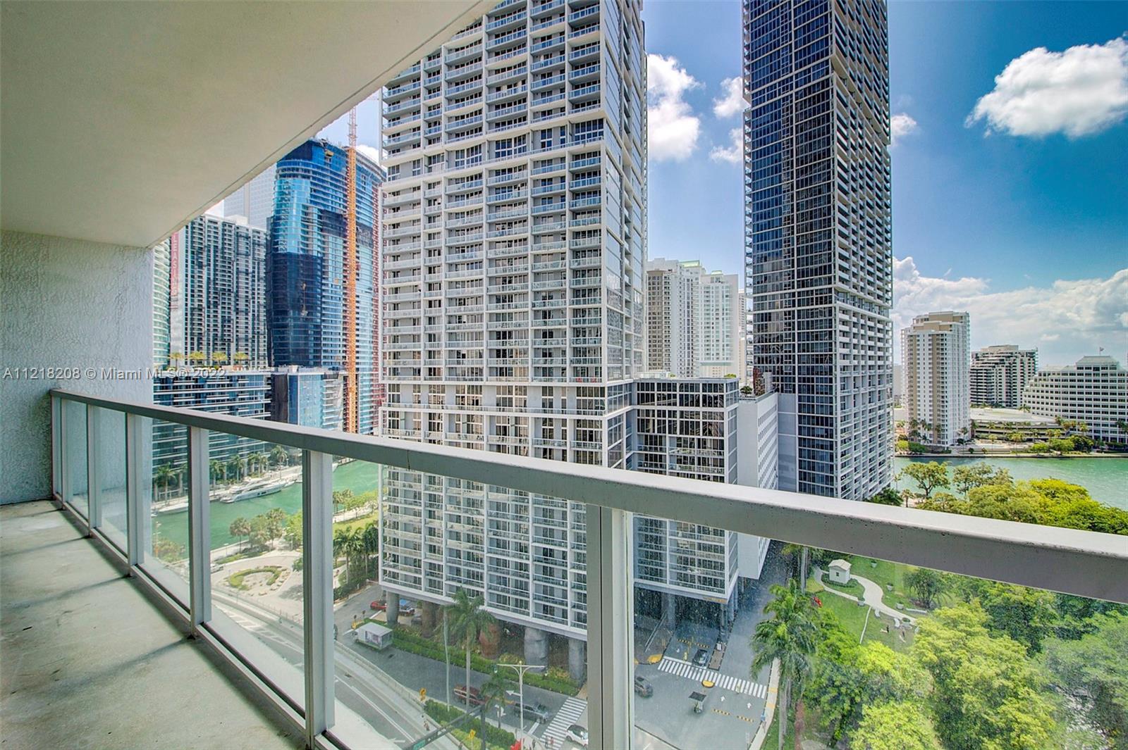 500 Brickell Ave Unit: 1700