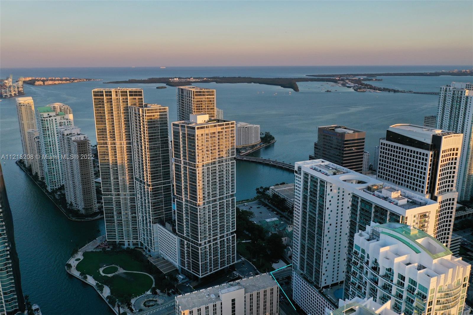 500 Brickell Ave Unit: 1700