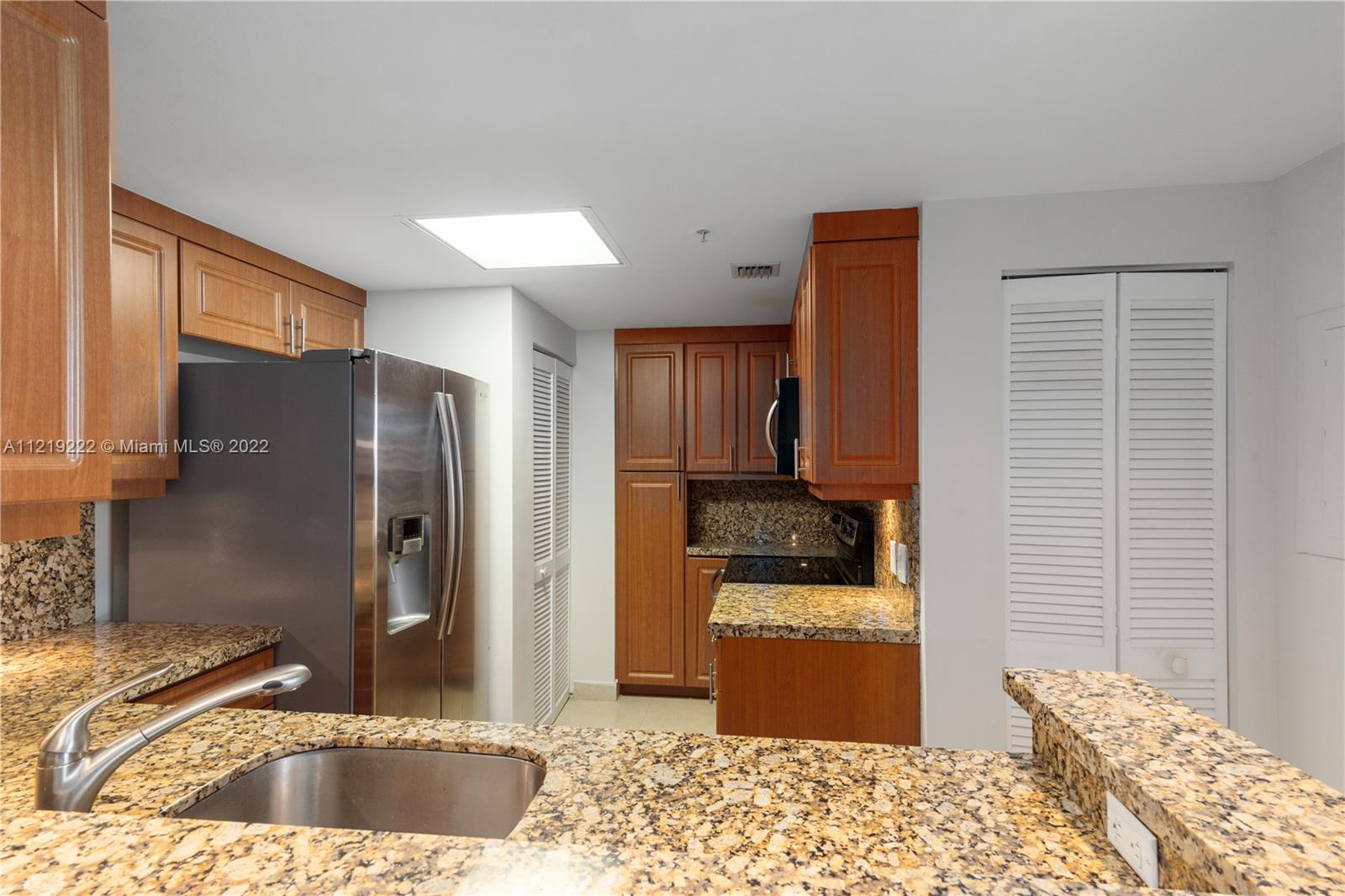 701 Brickell Key Blvd Unit: 2506
