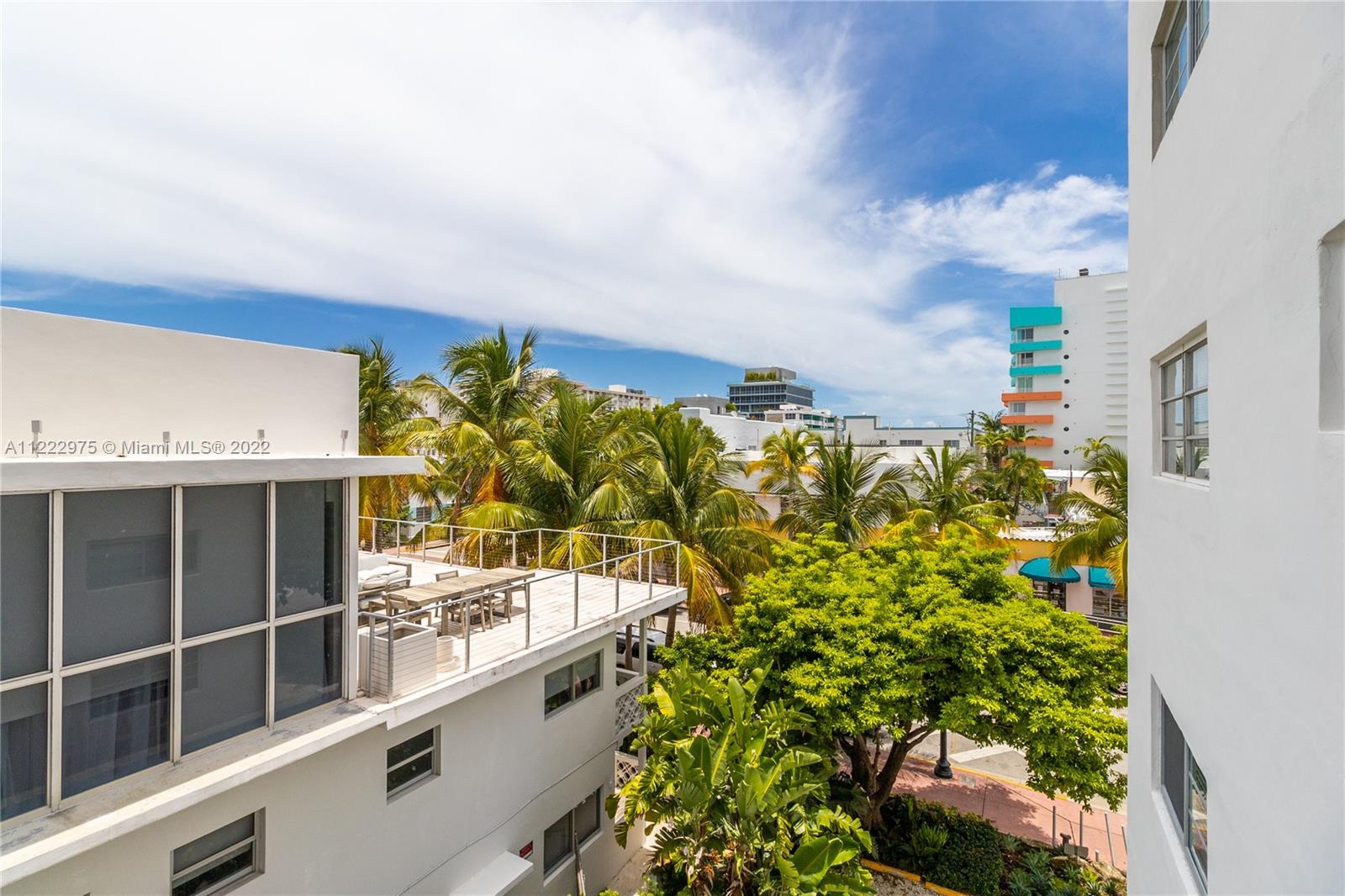 240 Collins Ave Unit: 4C