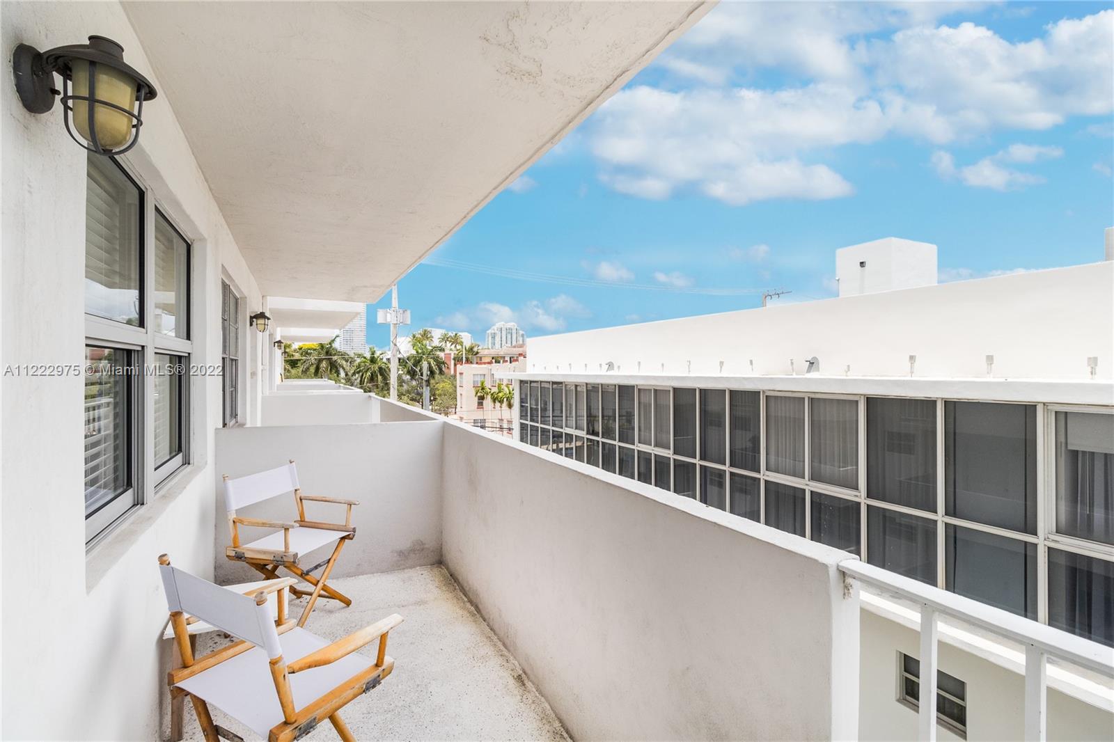 240 Collins Ave Unit: 4C