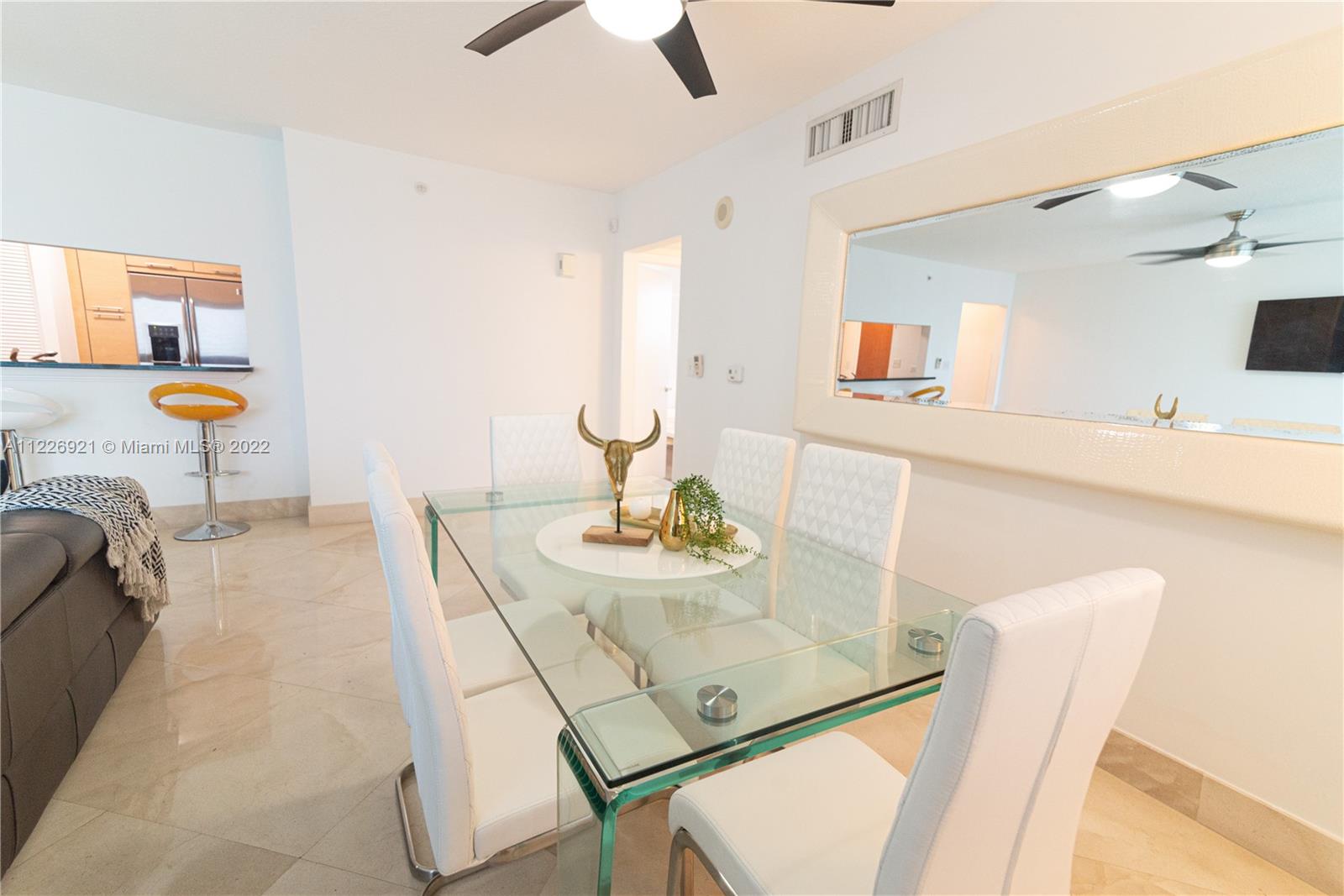 31 SE 5th St Unit: 2301