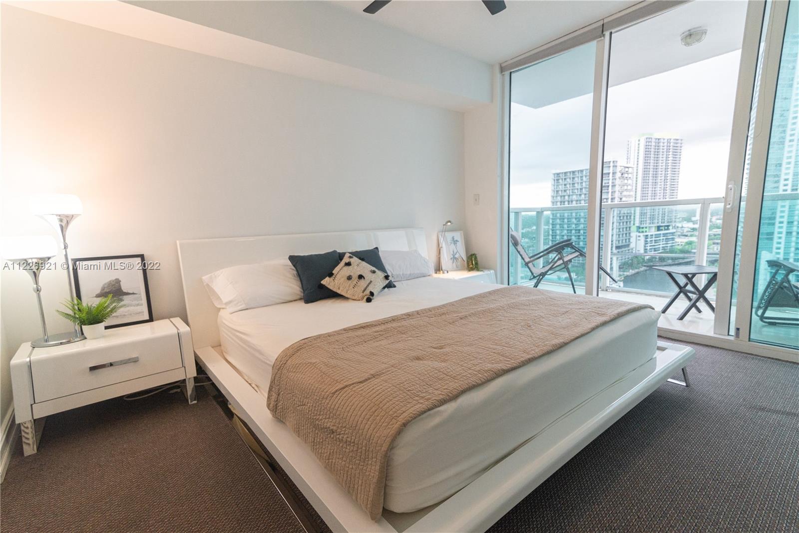 31 SE 5th St Unit: 2301