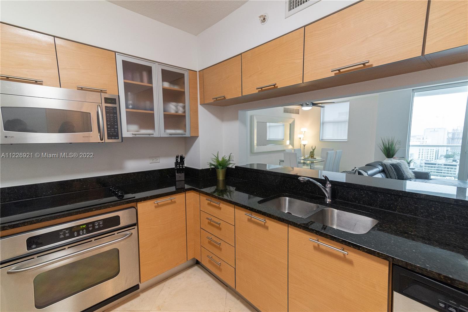 31 SE 5th St Unit: 2301