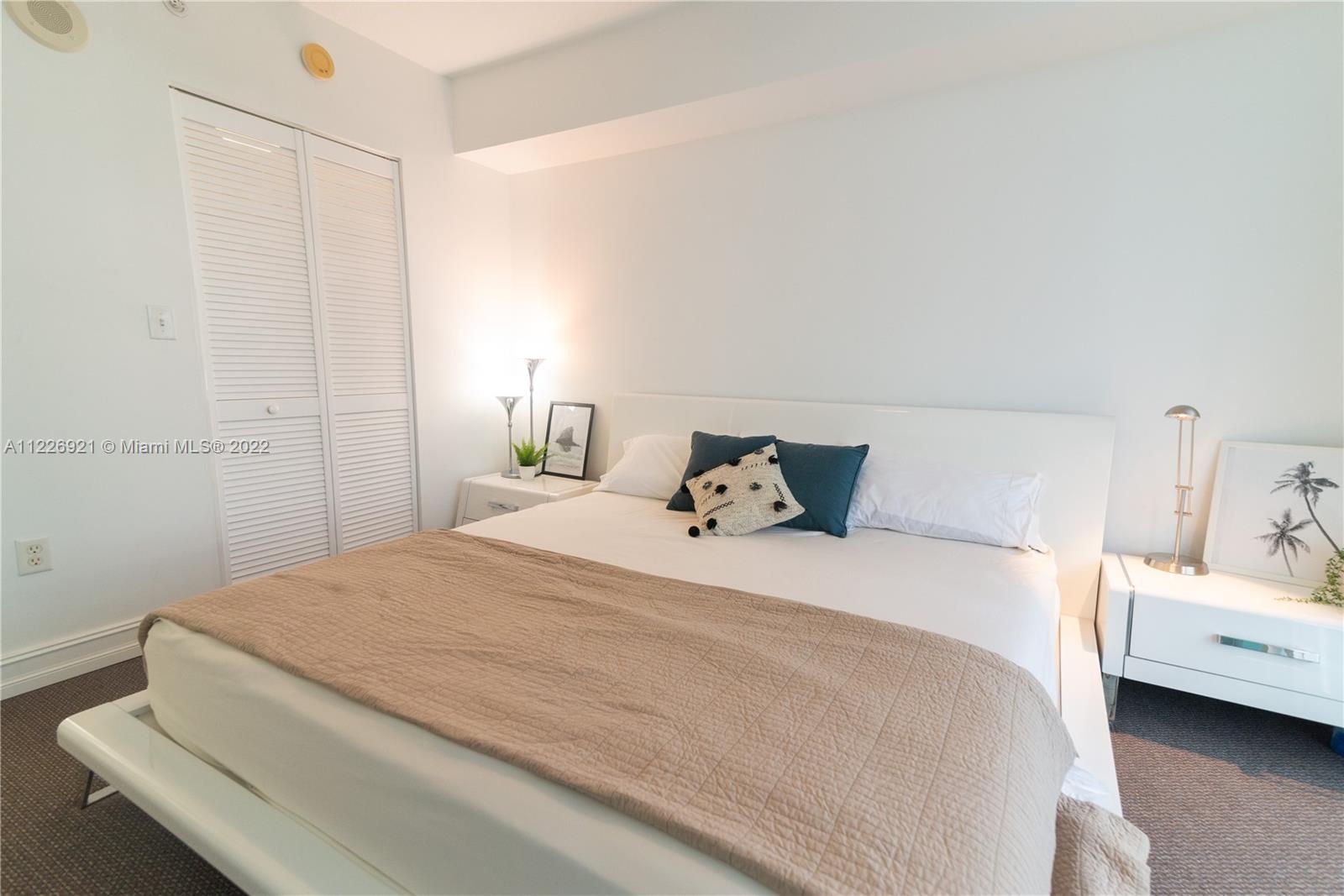 31 SE 5th St Unit: 2301