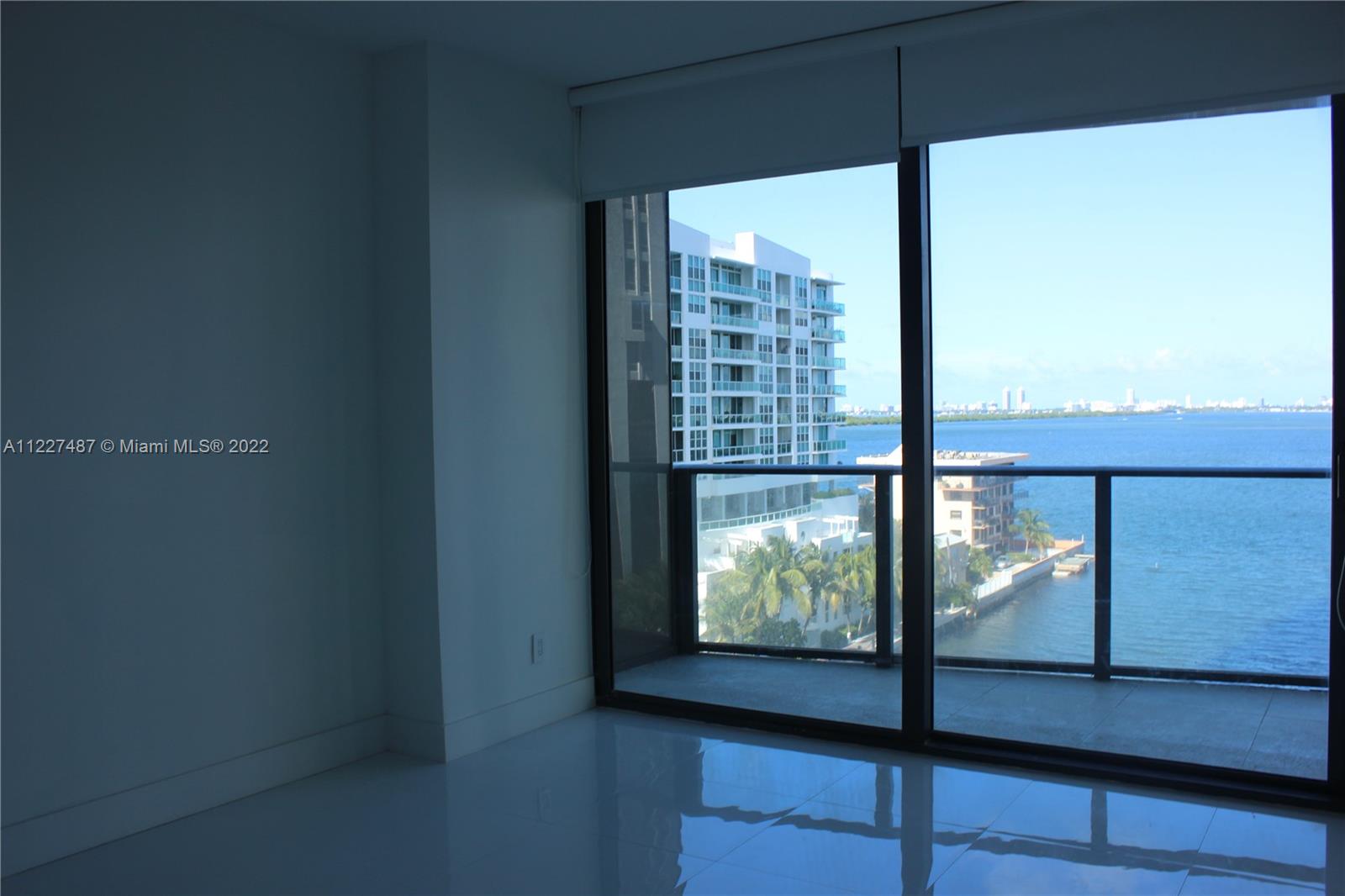 460 NE 28th St Unit: 605