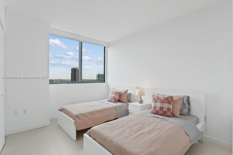 501 NE 31st St Unit: 1909