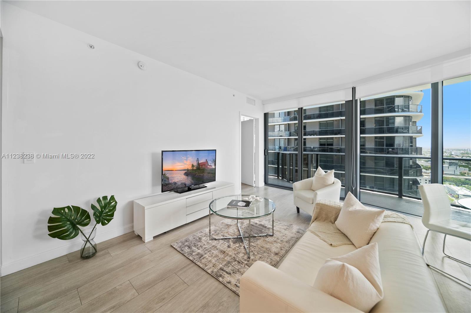 45 SW 9th St Unit: 2608