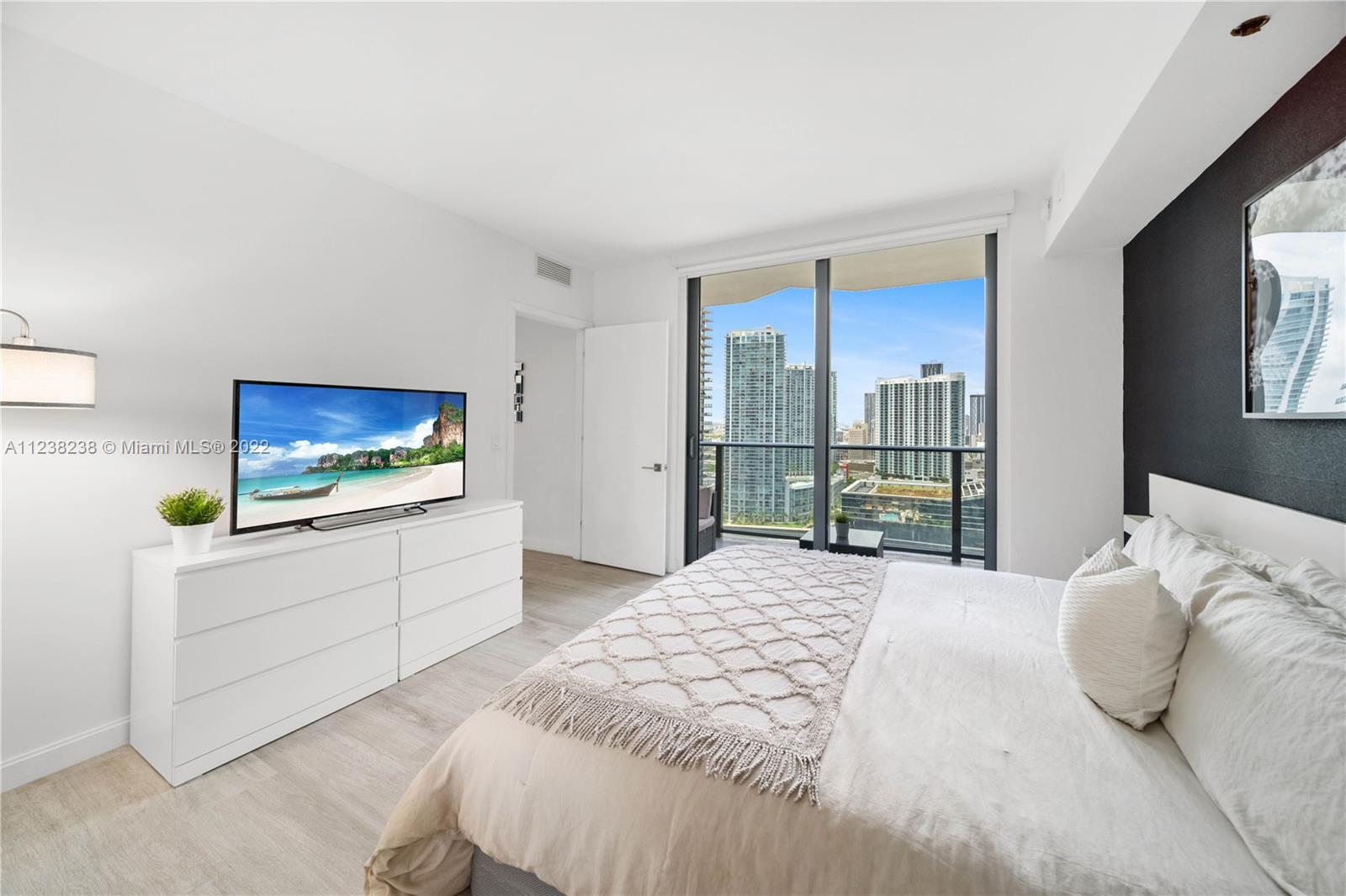 45 SW 9th St Unit: 2608