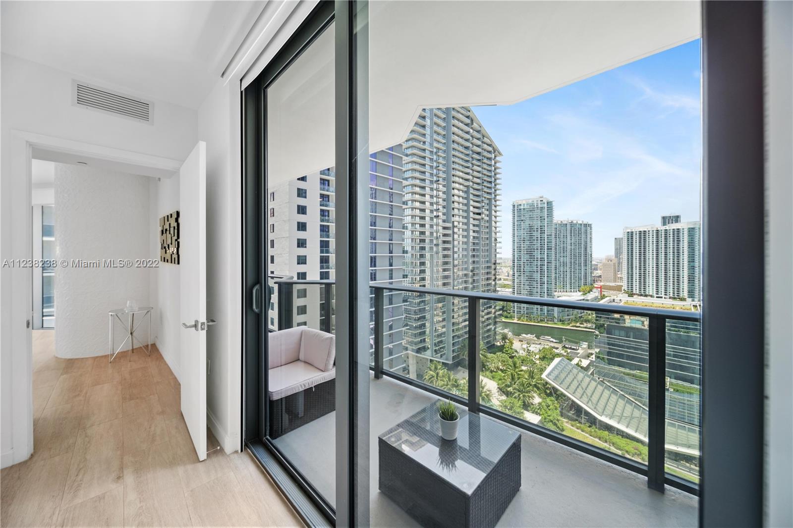 45 SW 9th St Unit: 2608