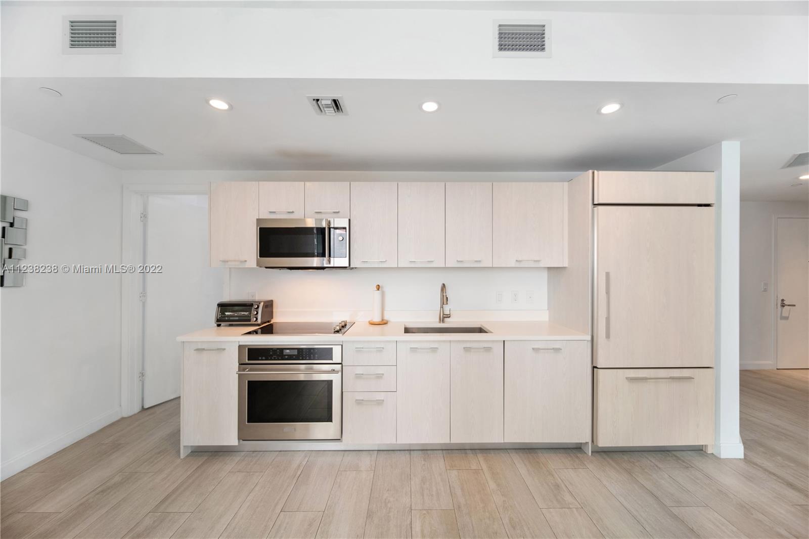 45 SW 9th St Unit: 2608
