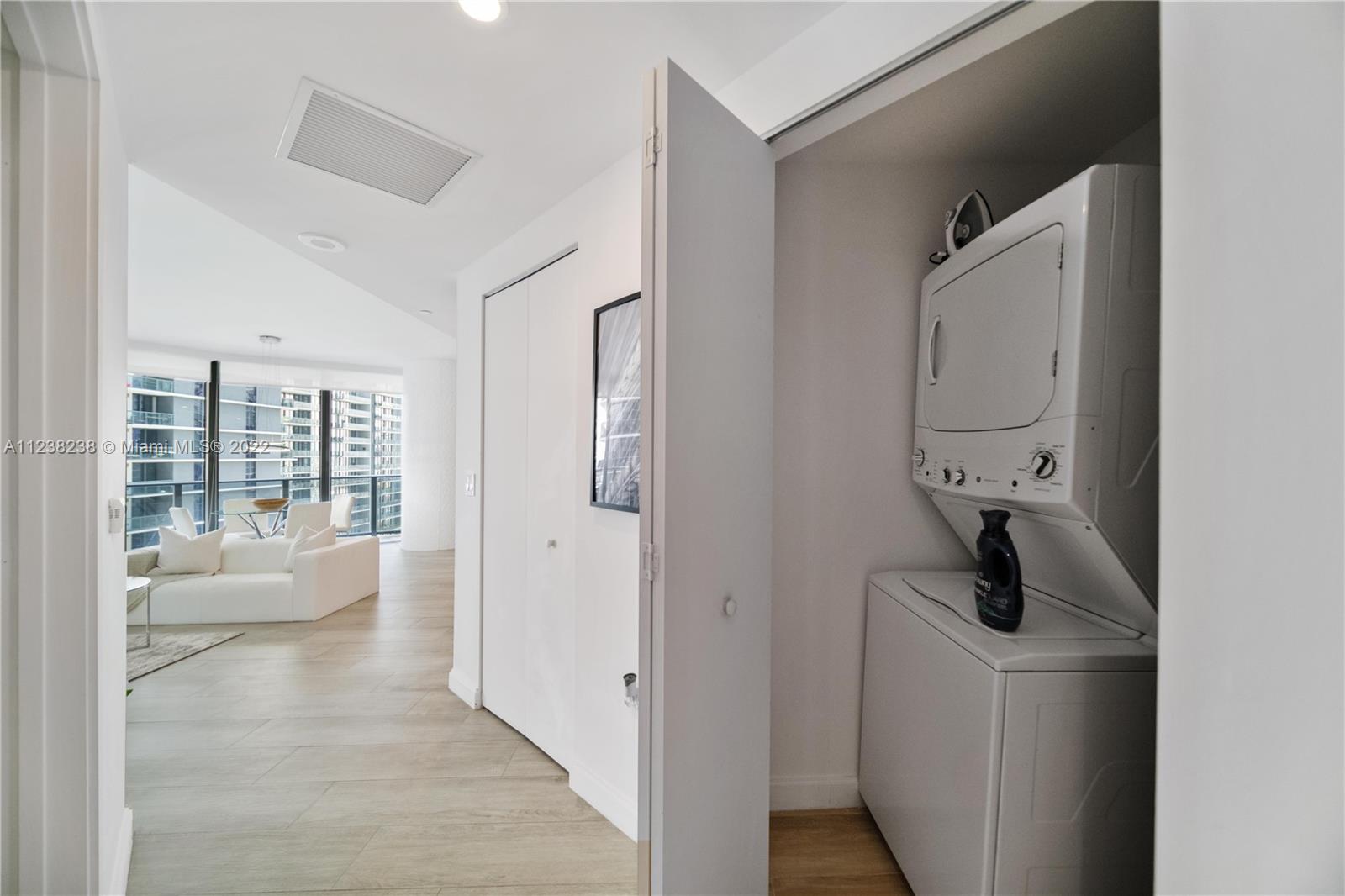 45 SW 9th St Unit: 2608