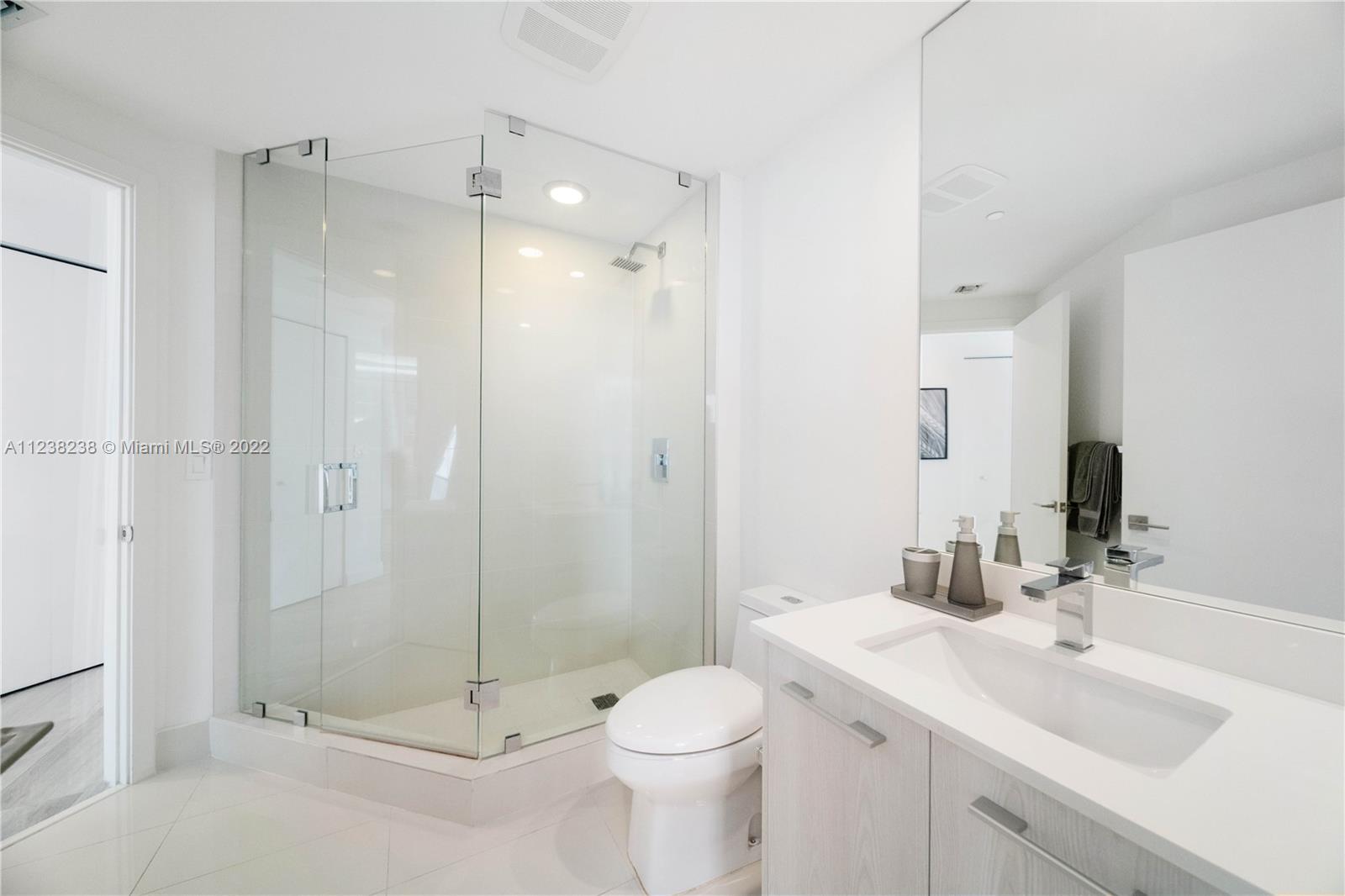 45 SW 9th St Unit: 2608