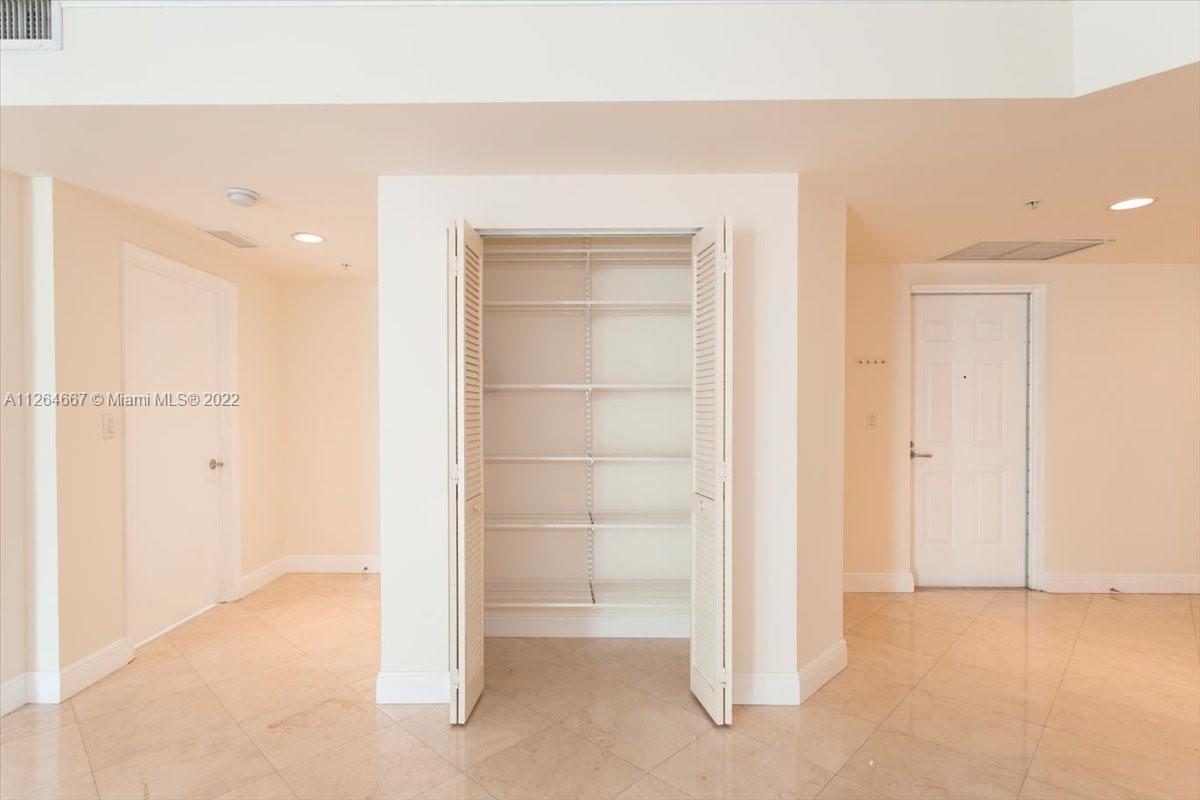 7275 SW 90th St Unit: C310