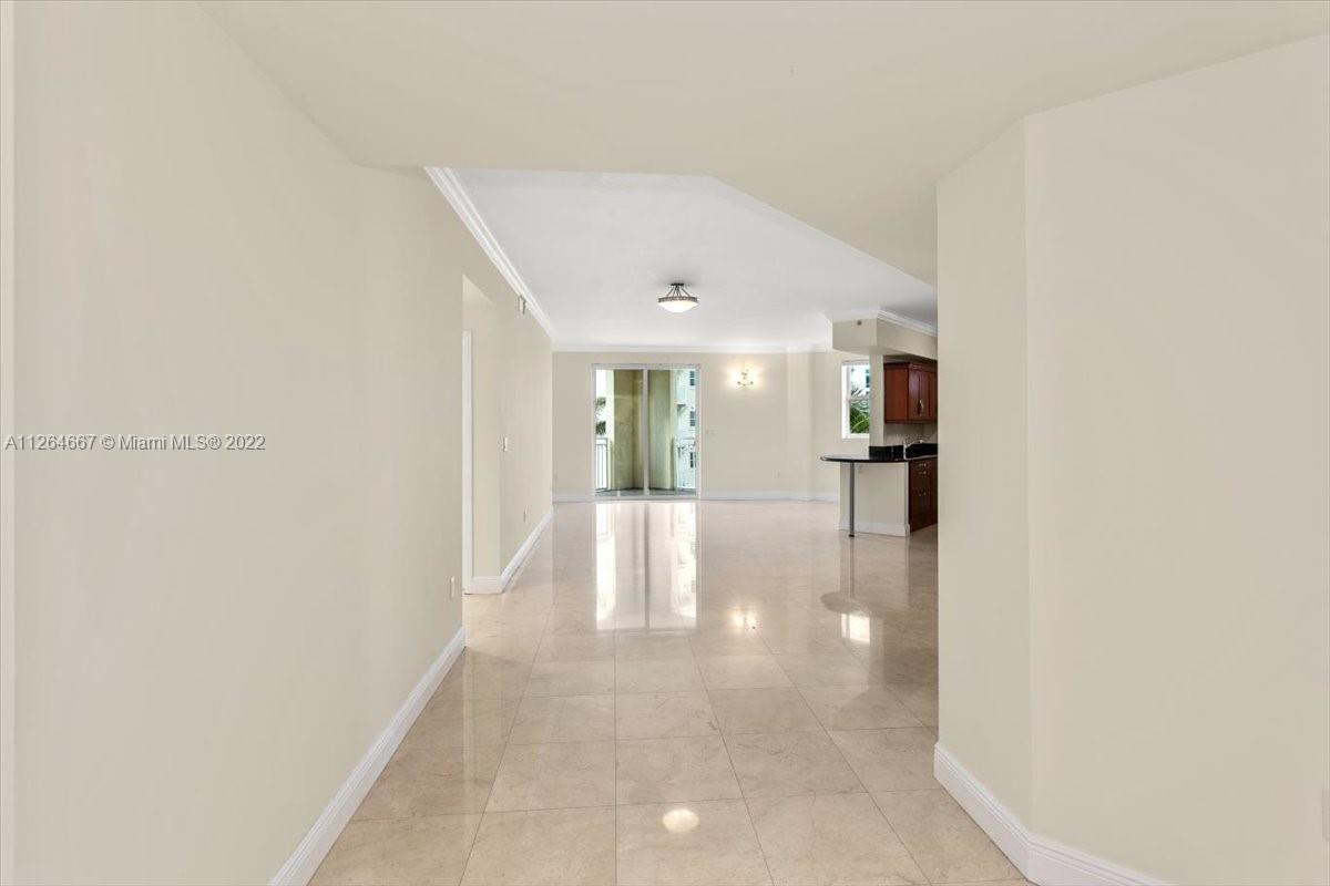 7275 SW 90th St Unit: C310