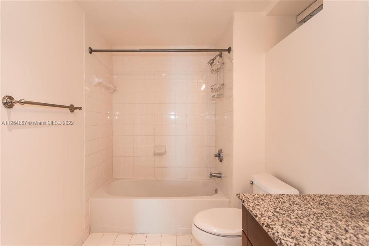 7275 SW 90th St Unit: C310