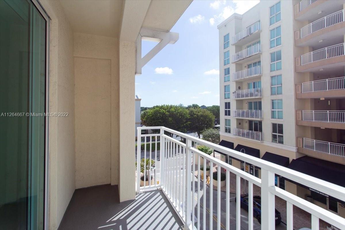 7275 SW 90th St Unit: C310
