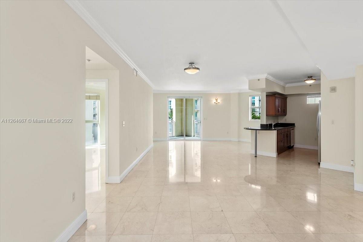 7275 SW 90th St Unit: C310