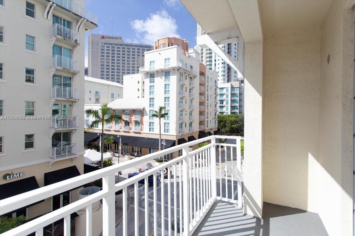 7275 SW 90th St Unit: C310