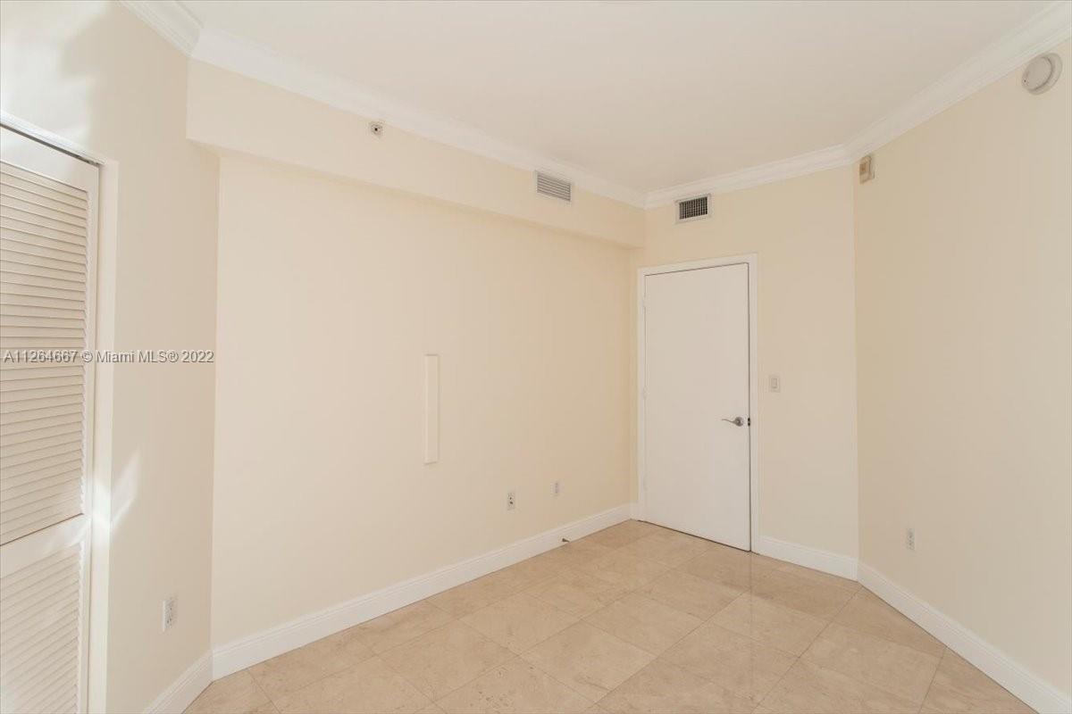 7275 SW 90th St Unit: C310