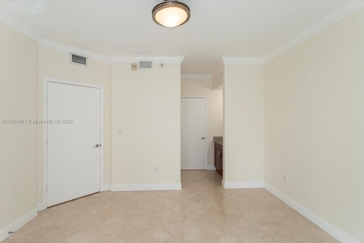 7275 SW 90th St Unit: C310