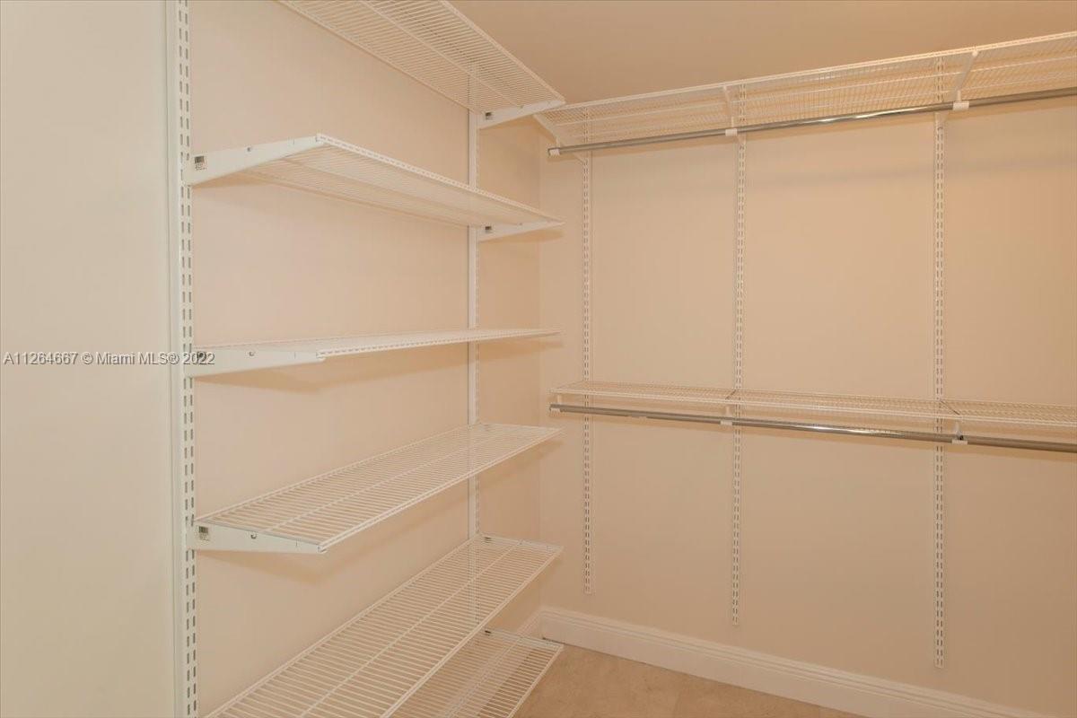 7275 SW 90th St Unit: C310