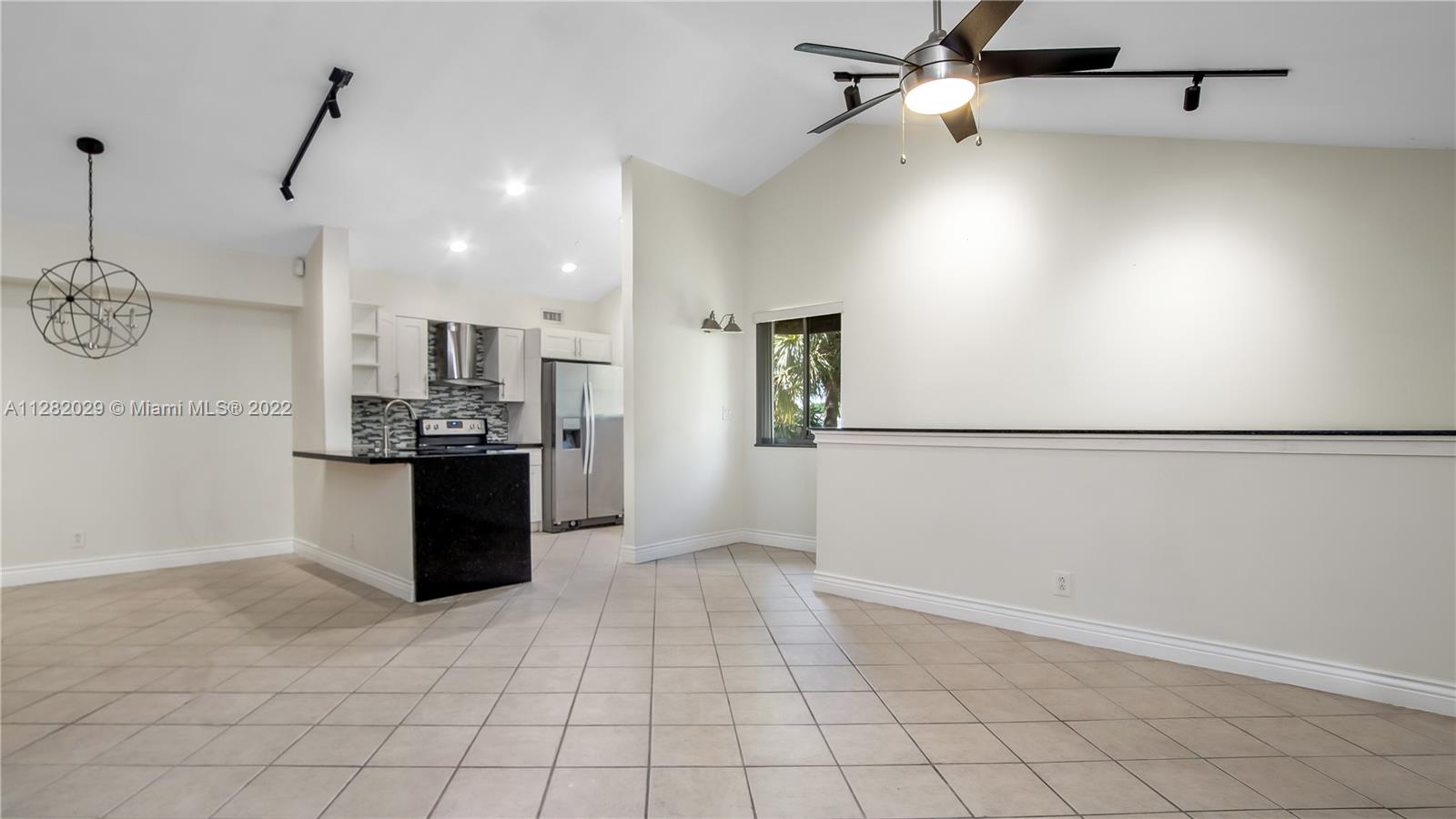 3065 N Oakland Forest Dr Unit: 202