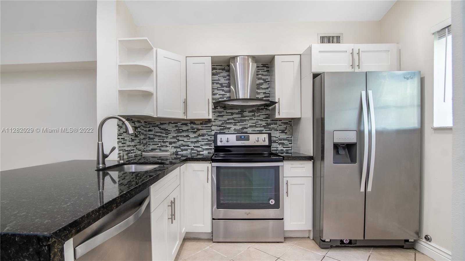 3065 N Oakland Forest Dr Unit: 202