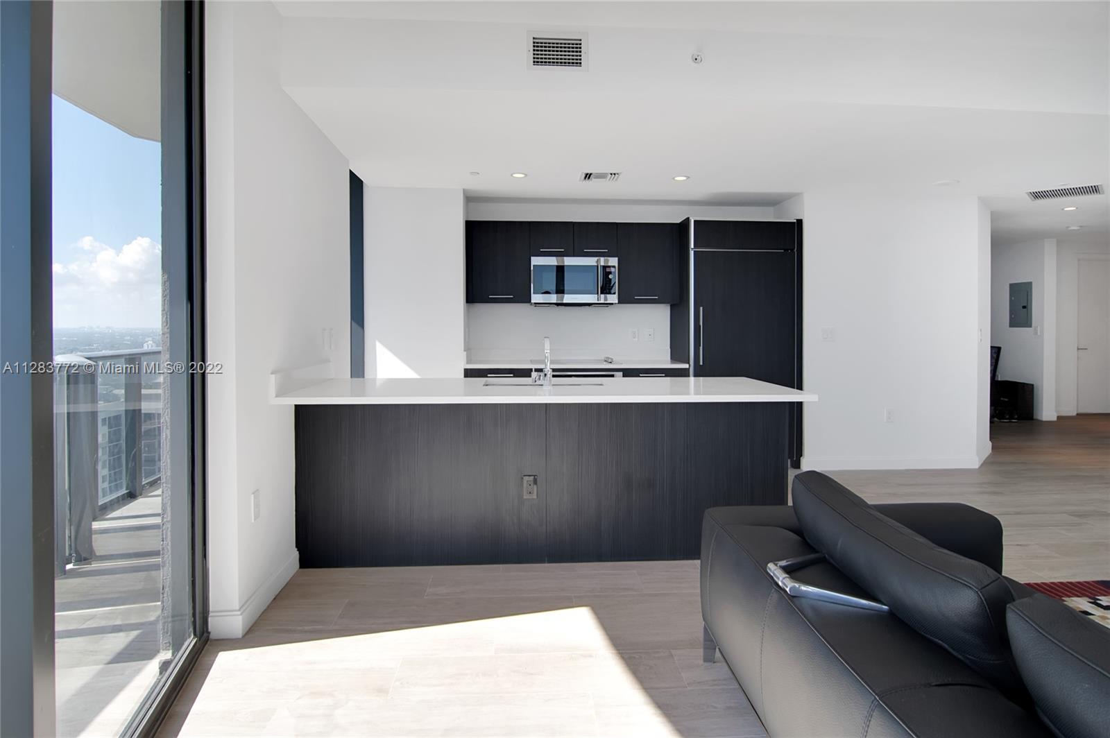 45 SW 9th St Unit: 4003
