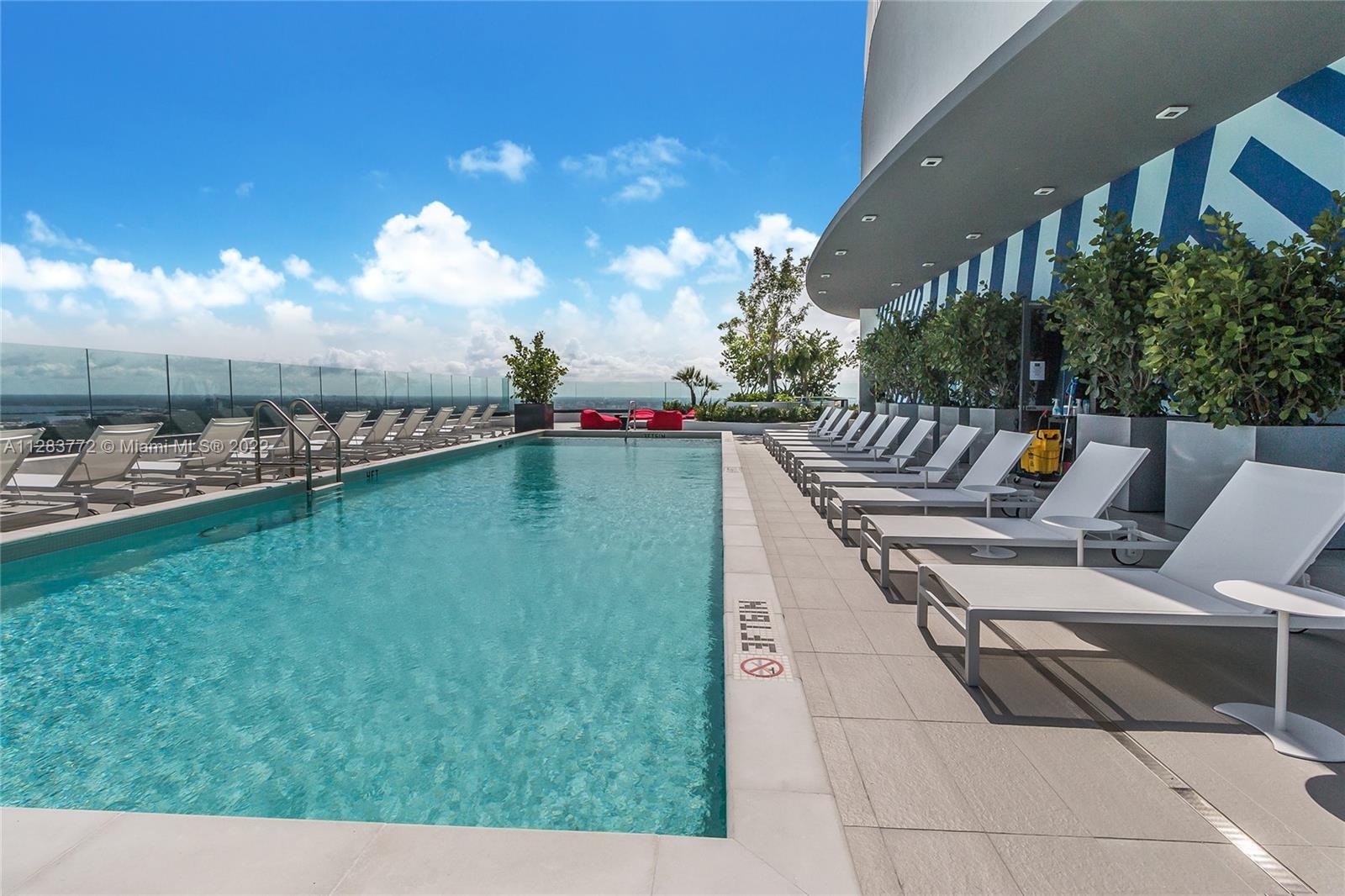 45 SW 9th St Unit: 4003