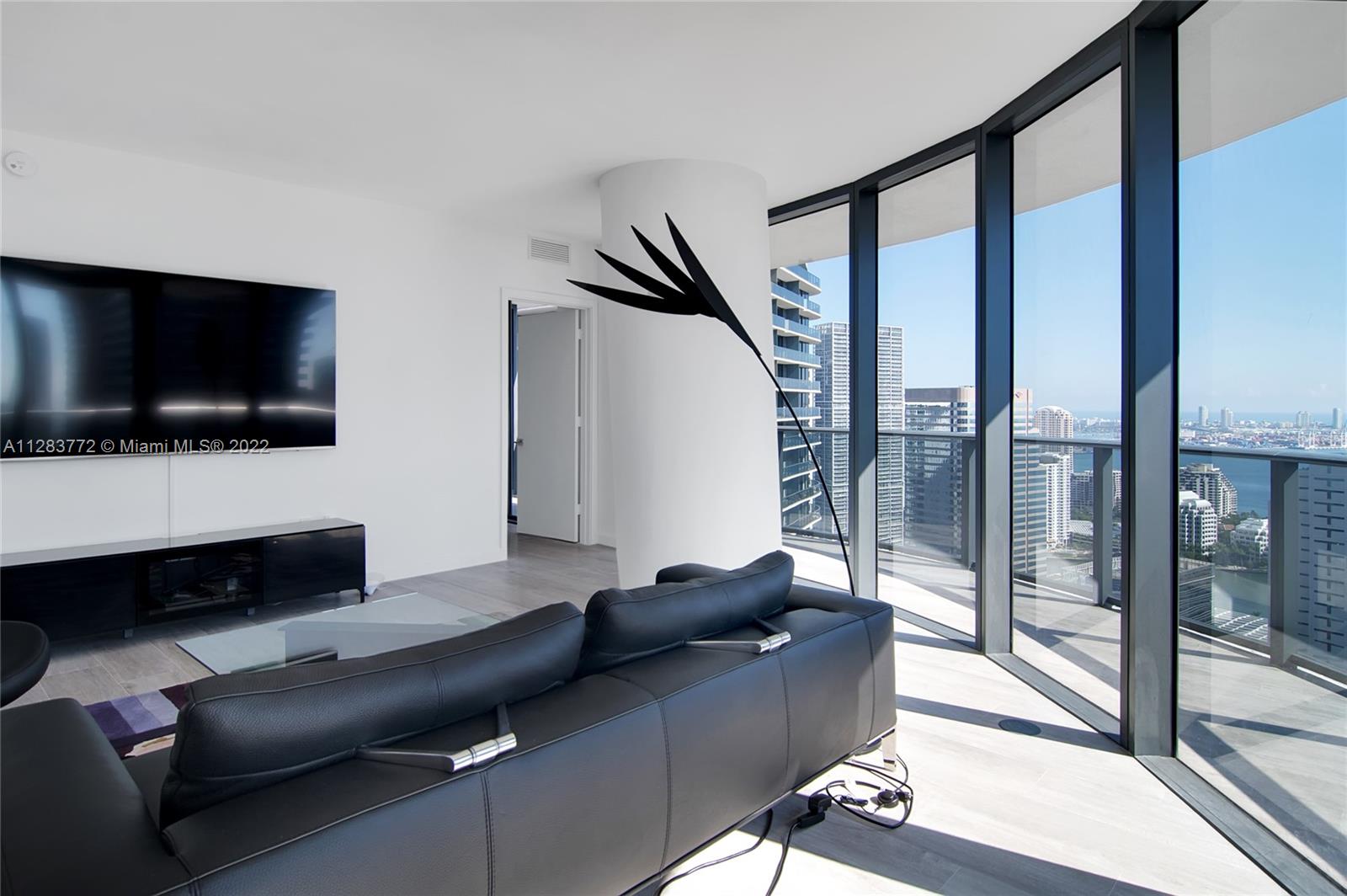 45 SW 9th St Unit: 4003