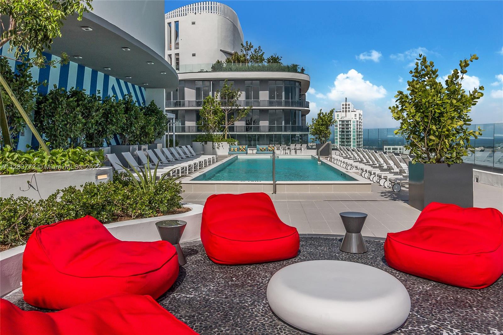 45 SW 9th St Unit: 4003