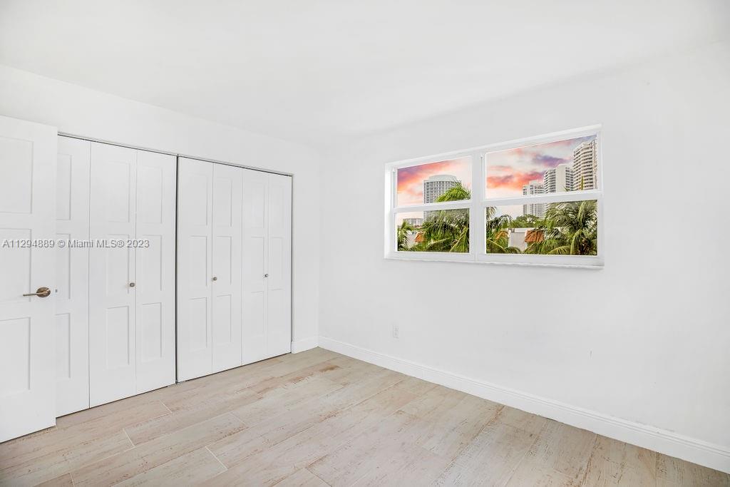 3770 NE 171st St Unit: 301