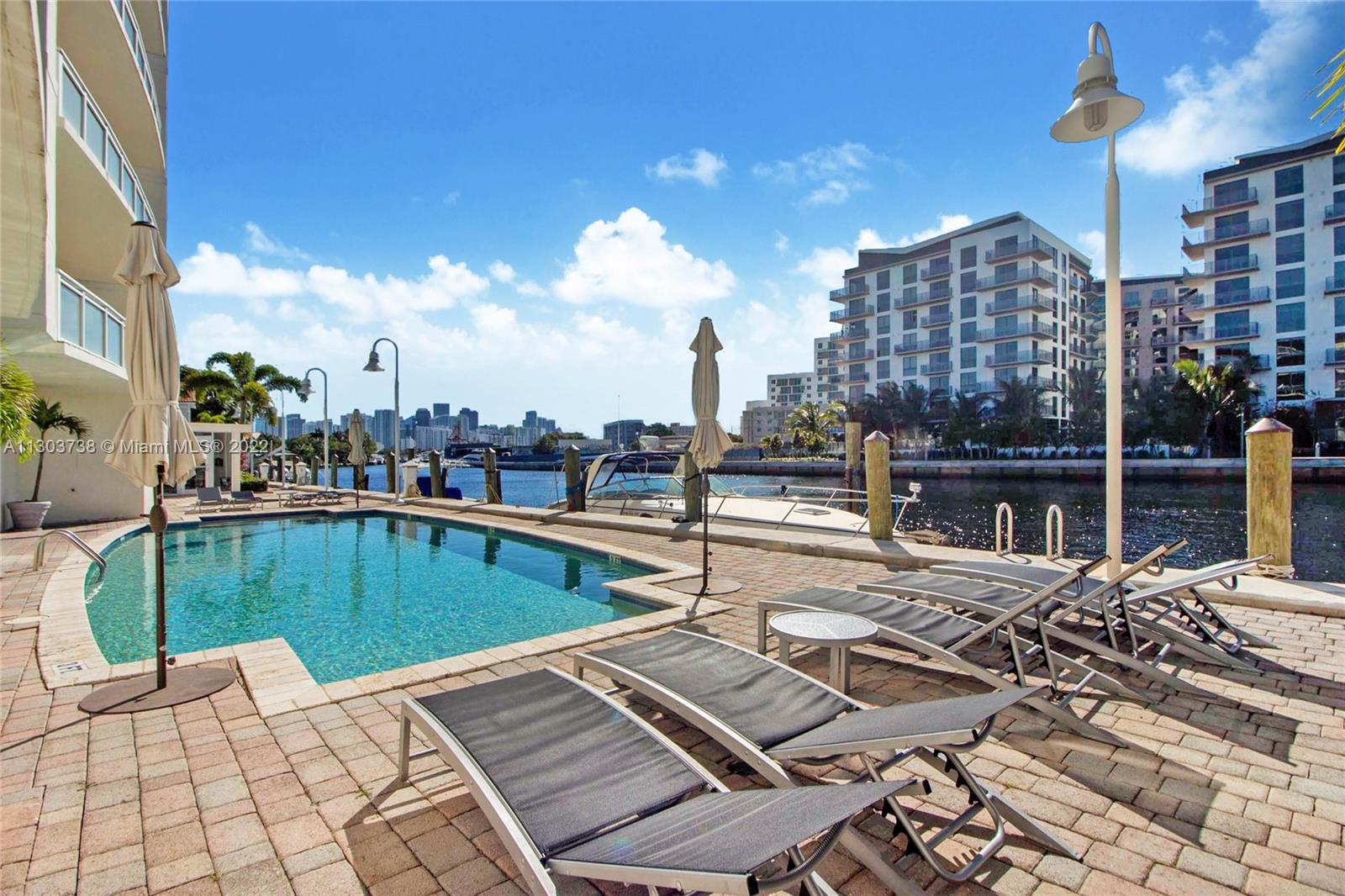 1090 NW N River Dr Unit: 302