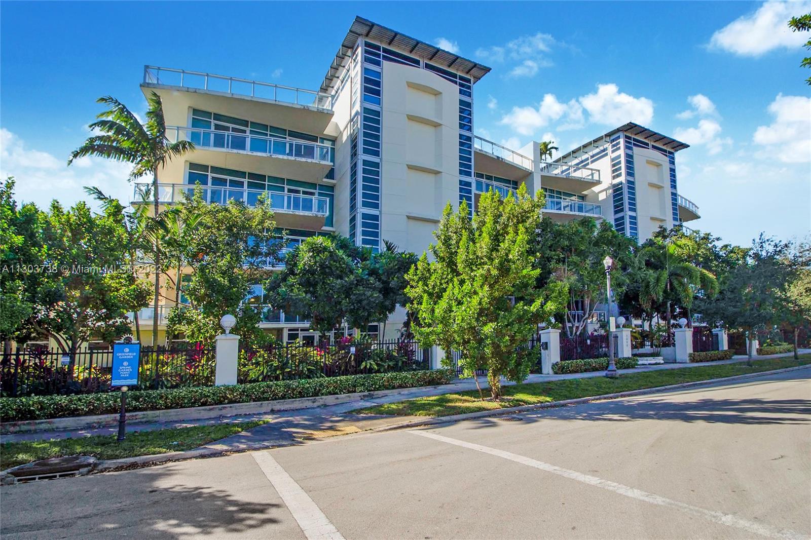 1090 NW N River Dr Unit: 302