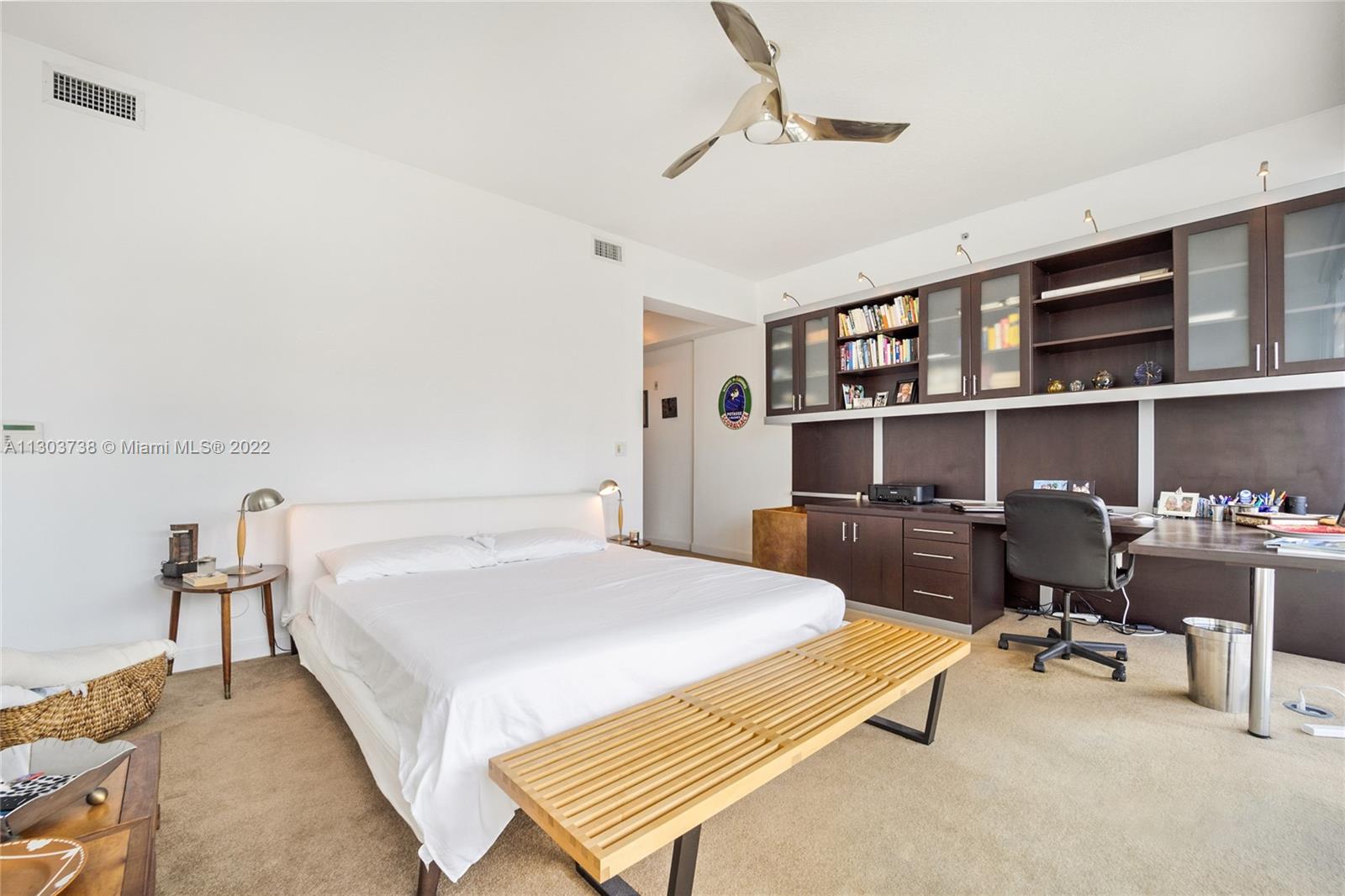 1090 NW N River Dr Unit: 302
