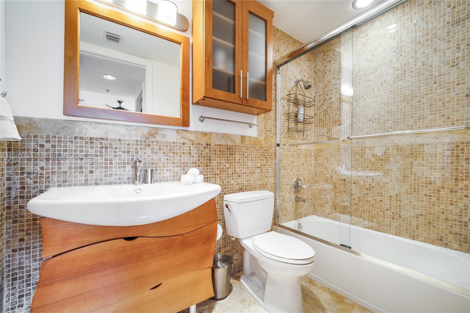 1090 NW N River Dr Unit: 302