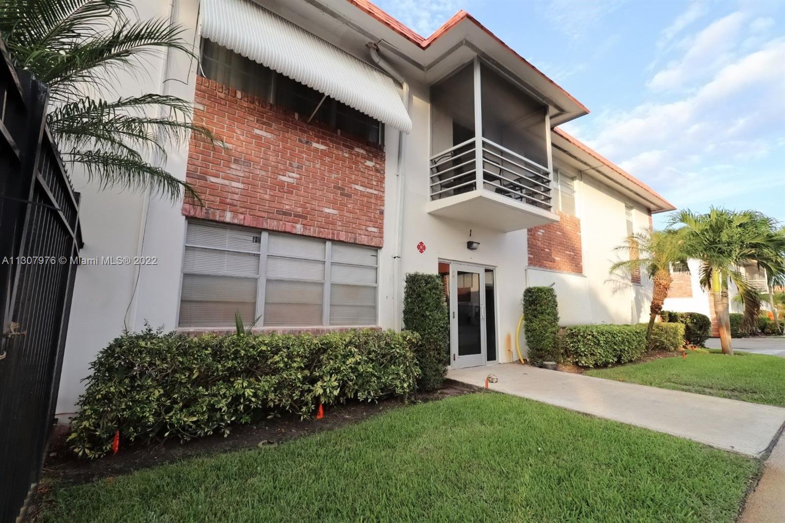 3550 NW 8th Ave Unit: 104