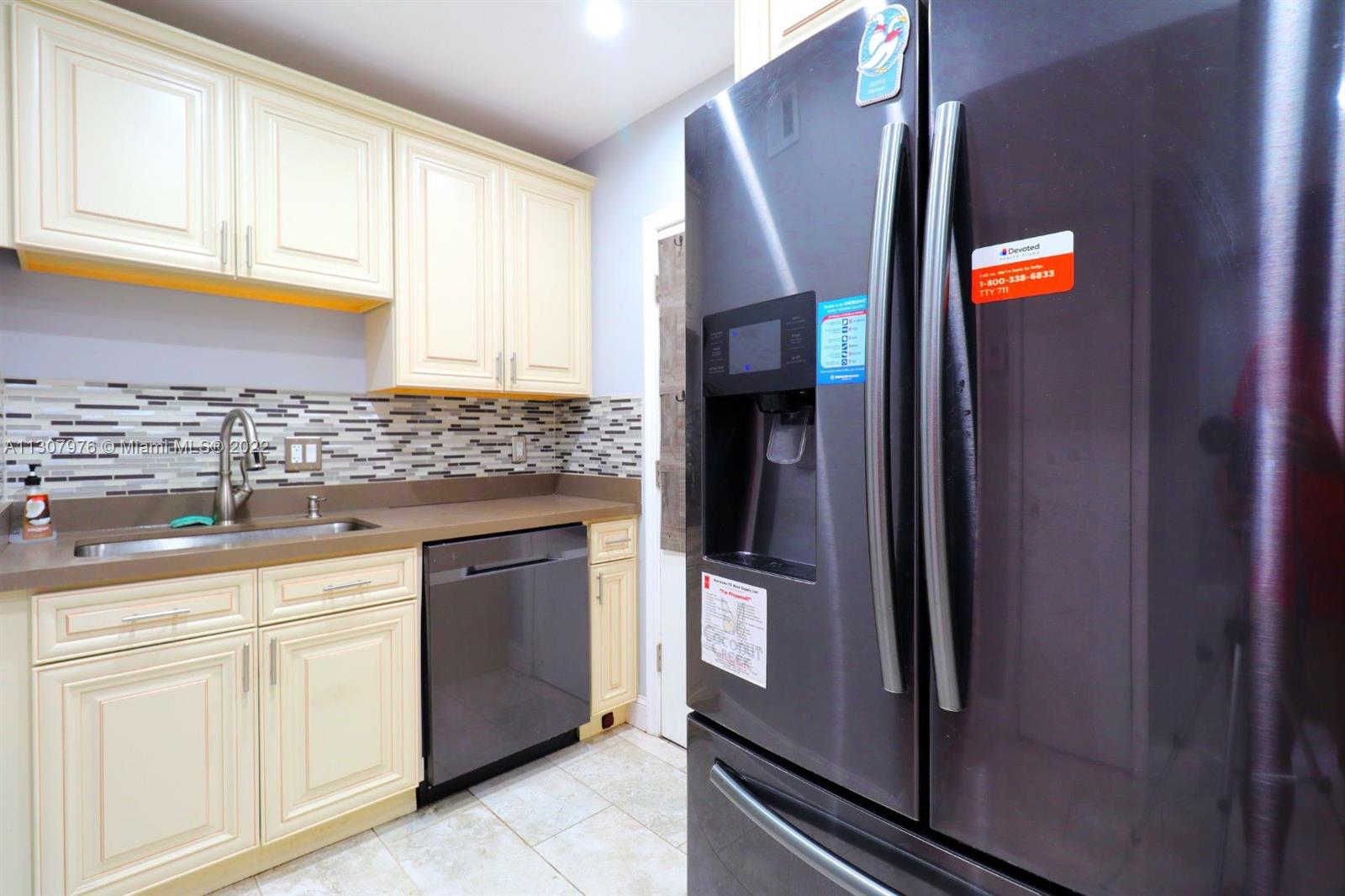 3550 NW 8th Ave Unit: 104