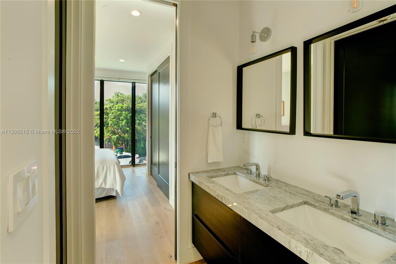 58 NW 52nd St