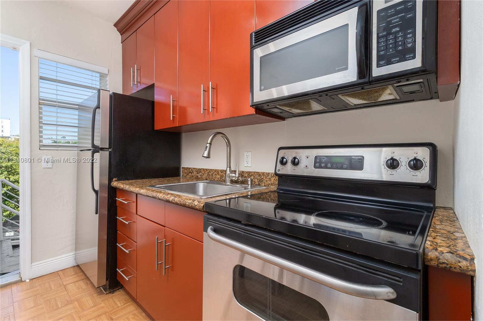 1241 14th St Unit: 11
