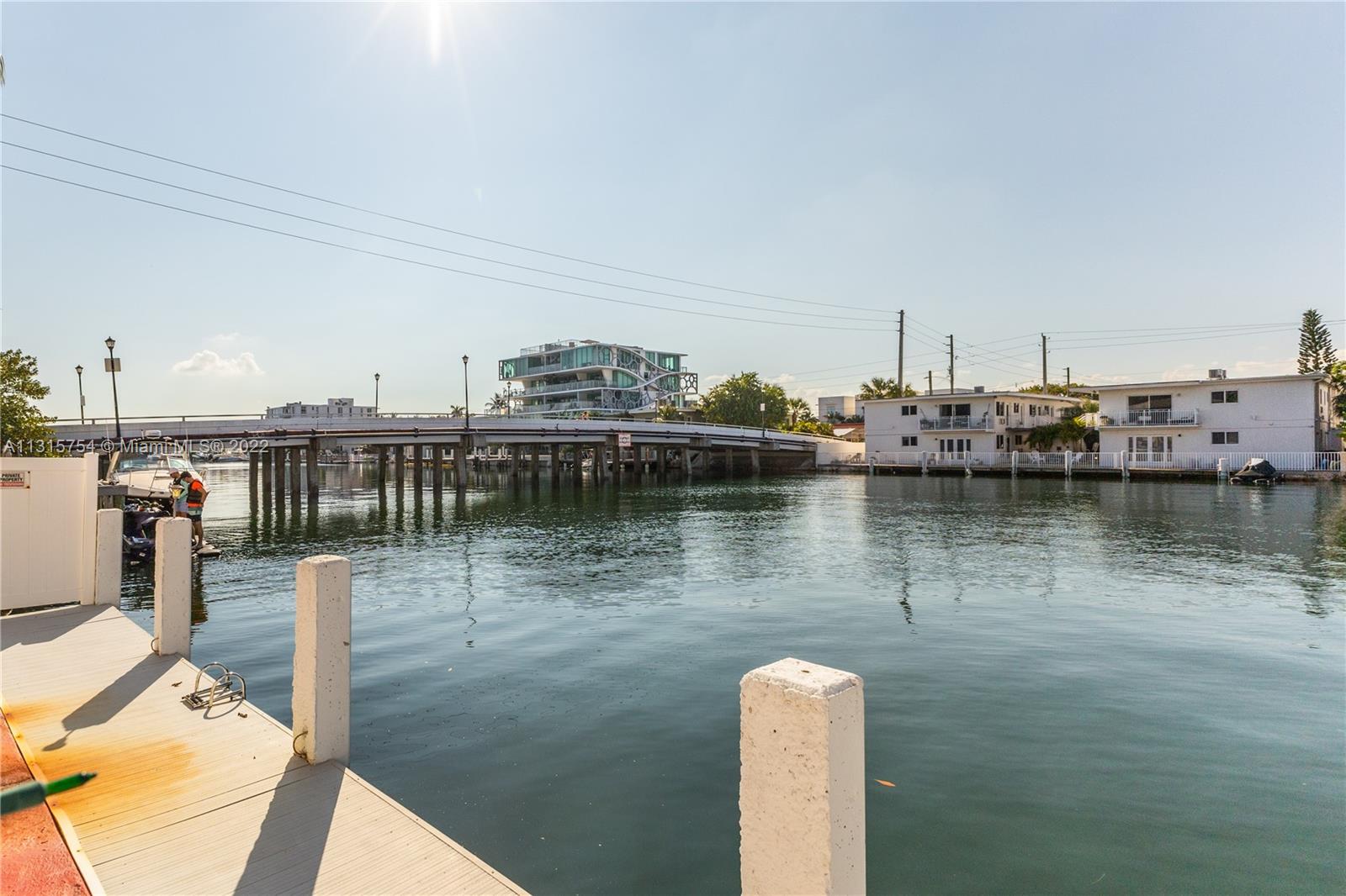 8530 Byron Ave Unit: 307